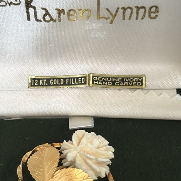 Karen Lynne 12k gold filled Genuine ivory Hand Carved flower brooch - Picture 8 of 8